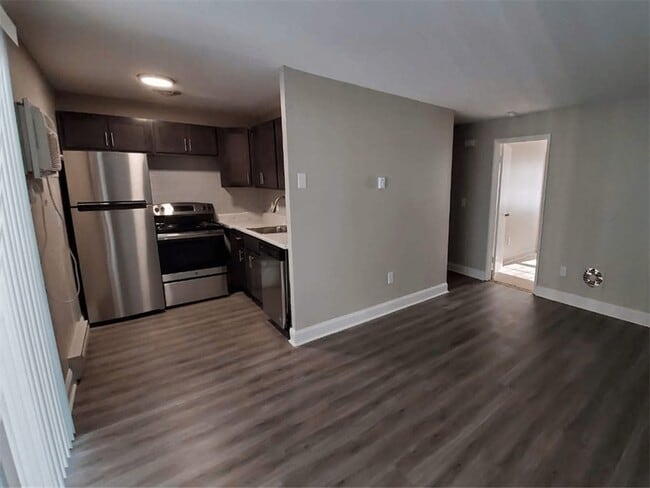 Courtview Square Apartments