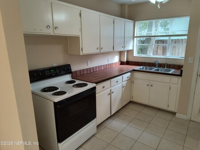 Photo - 3018 Oak St Unit 2