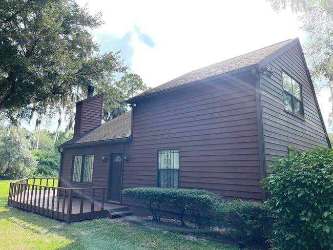 Building Photo - 1375 Cameron Ave