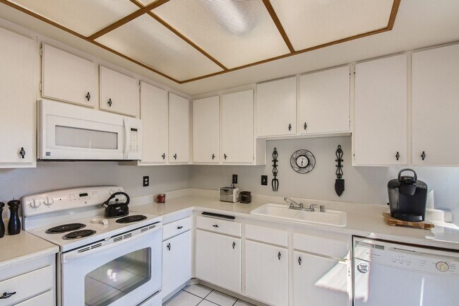 Photo - 2 Bedroom 1 Bath - Single Level Townhome Available mid June