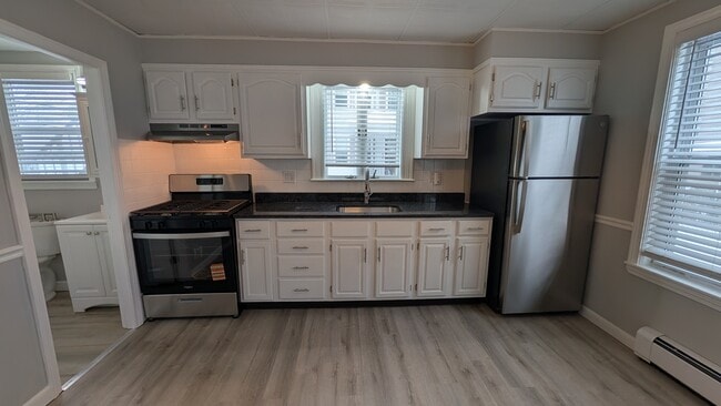 Building Photo - 85 Brayton Ave Unit 1