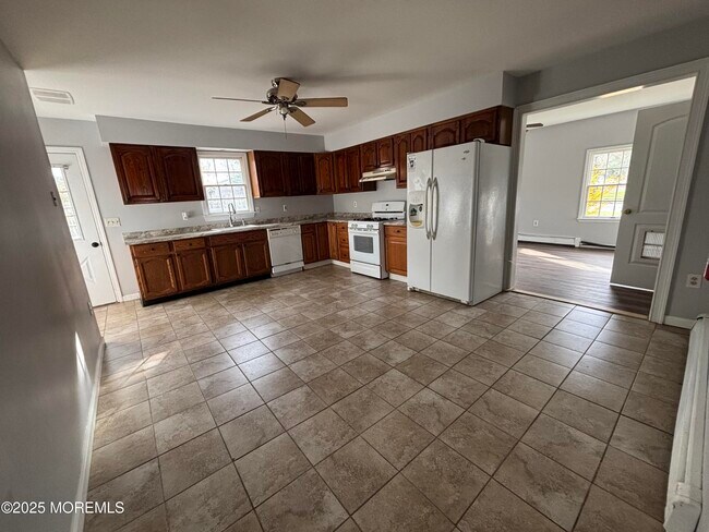 Photo - 1005 Beach Blvd