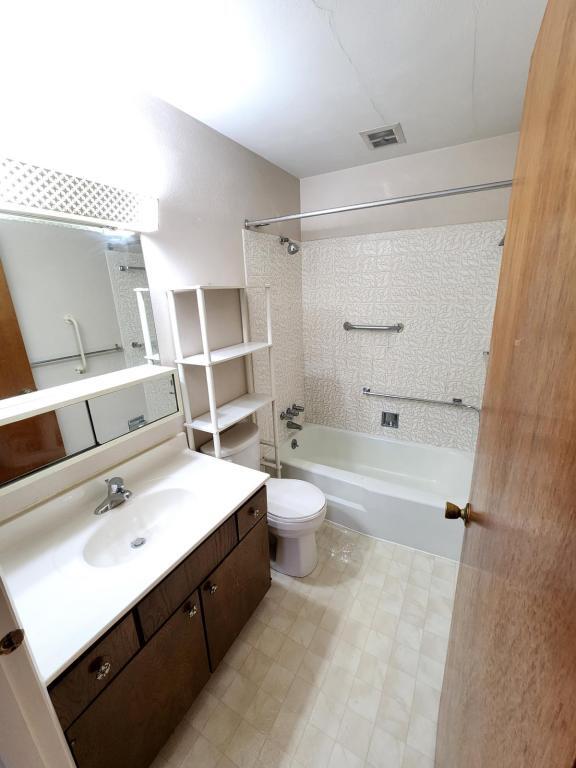 Photo - 555 N Pearl St Unit A3