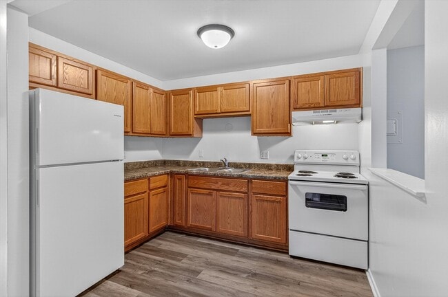 27-(Apt 2B) 2x2- Kitchen