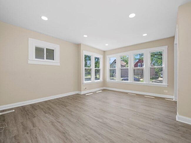 Photo - 811 S 7th Ave