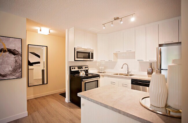 Photo - Palace Gates