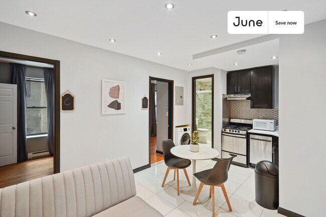 Photo - 15 W 107th St