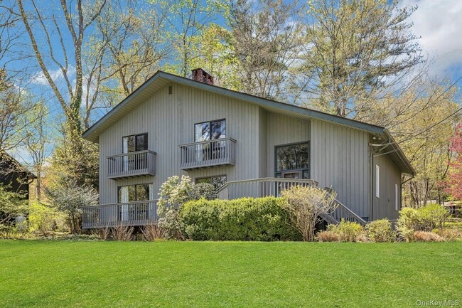 Photo - 68 Lake Shore Dr