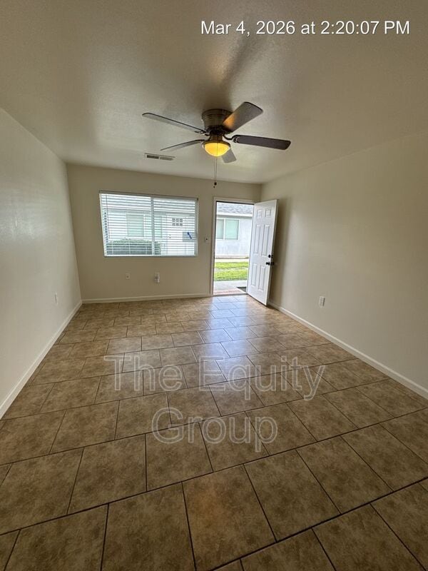 Photo - 1613 E Douglas Ave