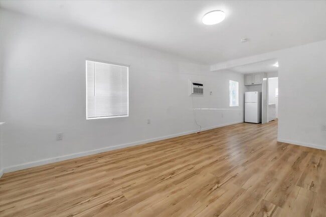 Photo - 5820 Dewey Blvd