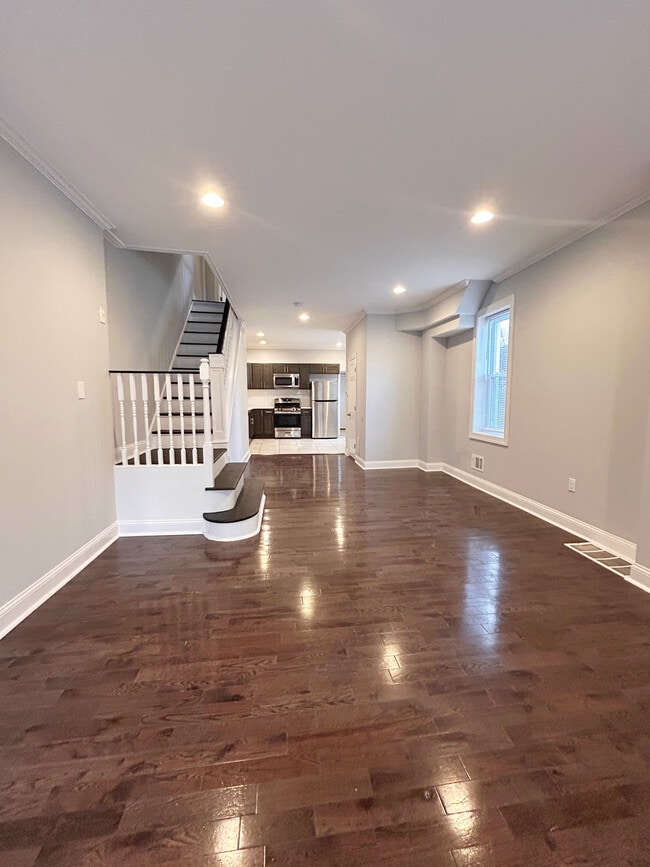 Photo - 157 E Duval St