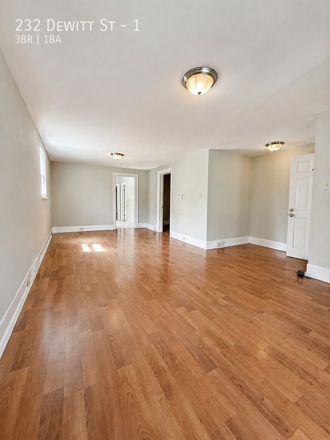 Photo - 232 Dewitt St Unit 1