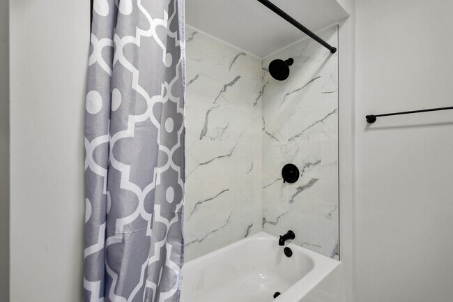 Photo - Gorgeous 4 bedroom home in Carrick available May 1!