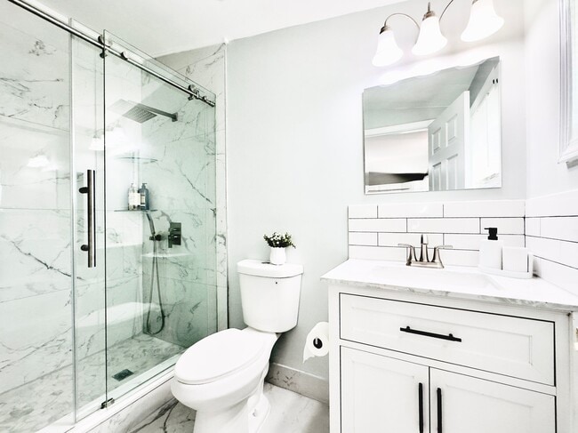 Photo - 2074 Flint Hill Dr