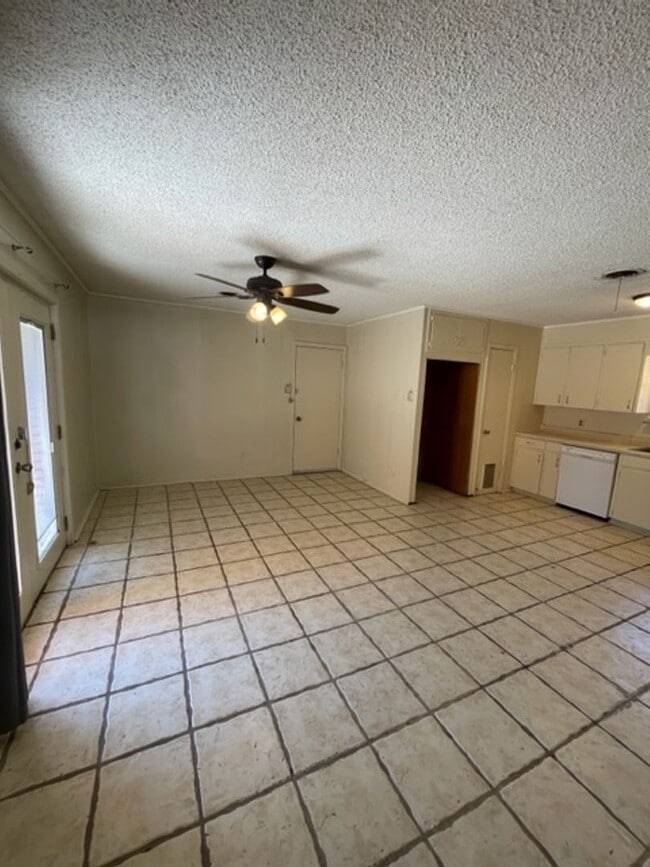 Photo - 1218 Parkdale Dr