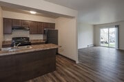 2BR, 1BA - 920SF