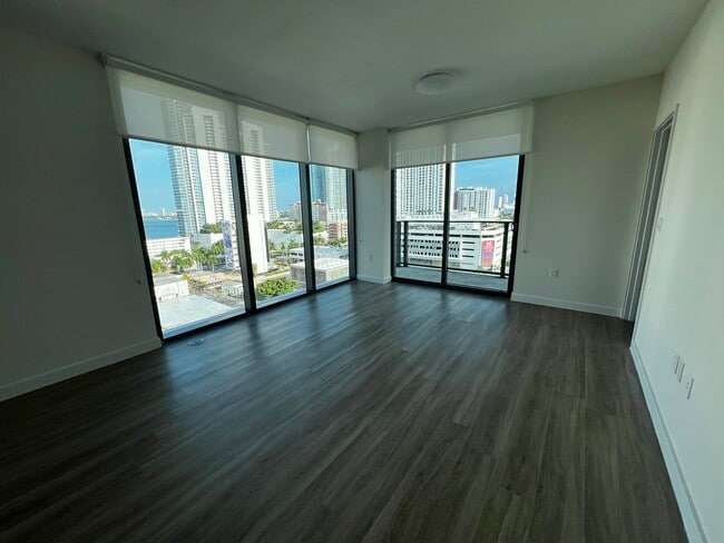 Photo - 170 NE 23rd St Unit C1