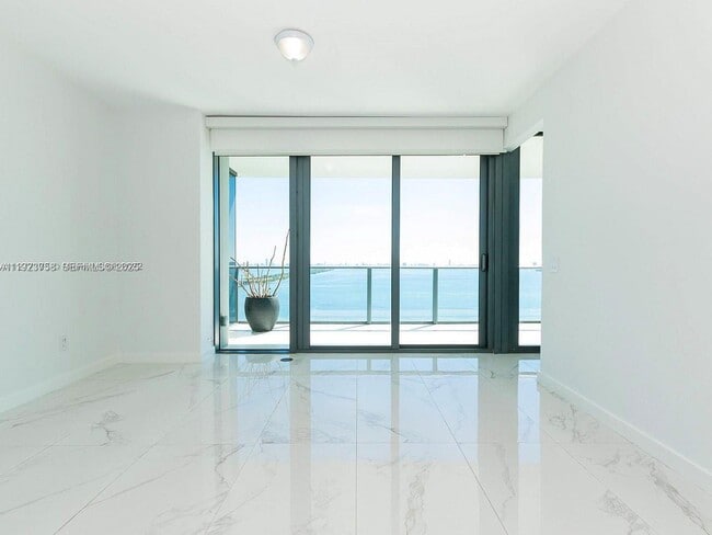 Photo - 3131 NE 7th Ave Unit 2702