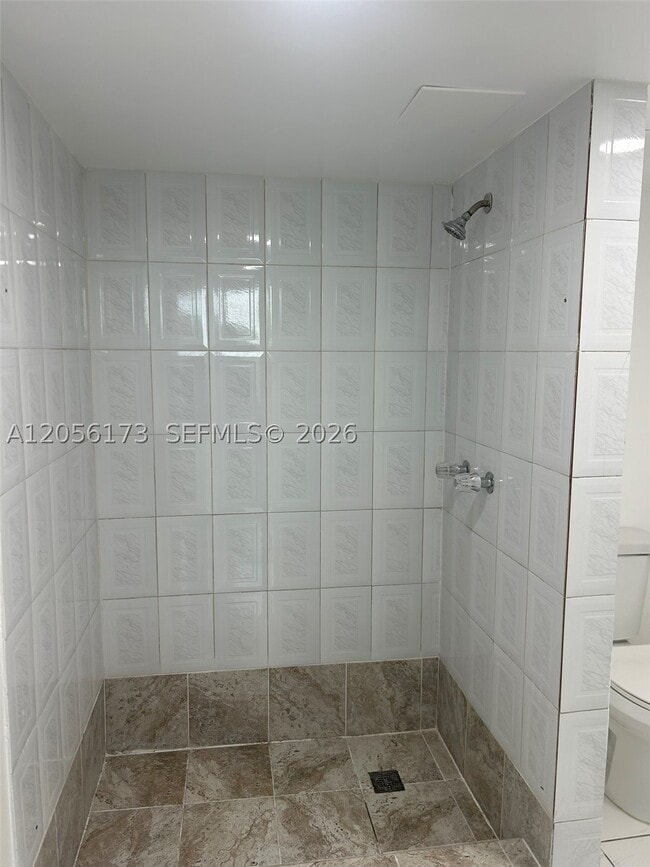 10000 NW 80th Ct Unit 2456