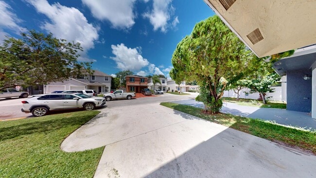 Photo - 62 Plumage Ln