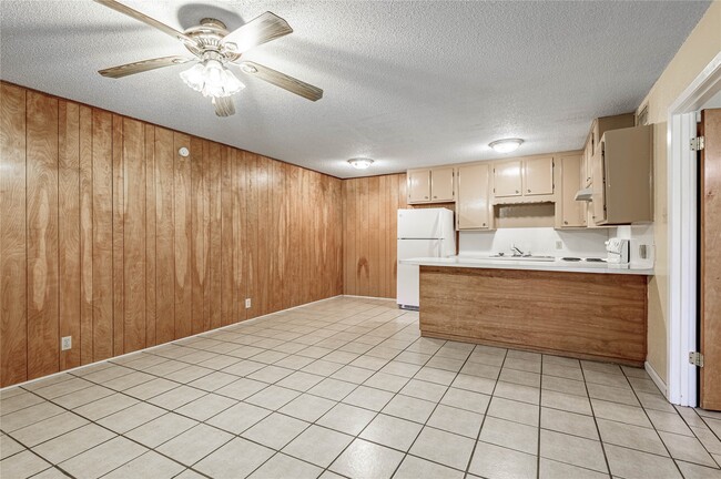 Photo - 120 McAdams Ln Unit E