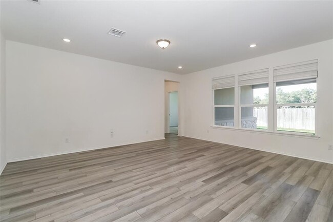 Photo - 1621 Stinnett Dr