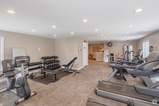Gimnasio - Pine Ridge Apartments