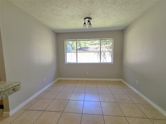 Photo - 4835 Owens Creek Ln