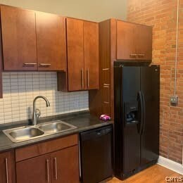 Photo - 317 S Clinton St