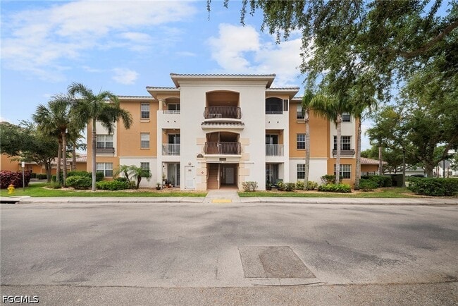 Building Photo - 3940 Pomodoro Cir Unit 303