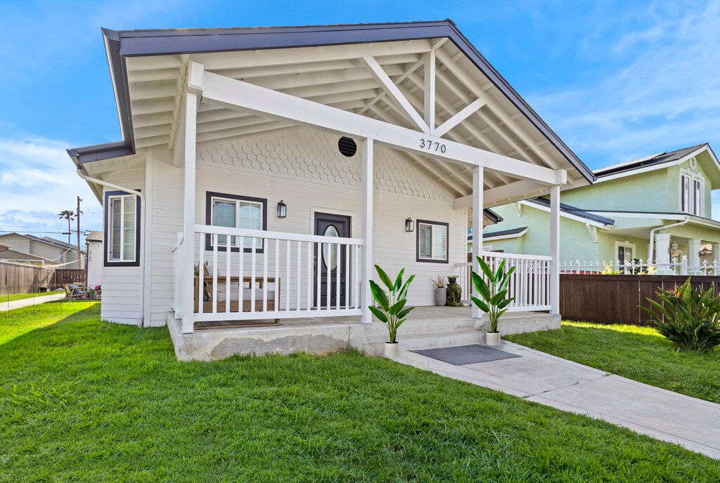 Photo - Front House Cherokee