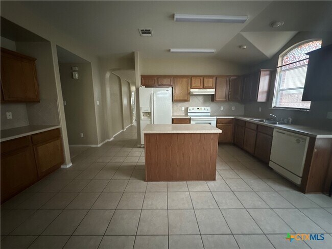 Photo - 226 Lottie Ln