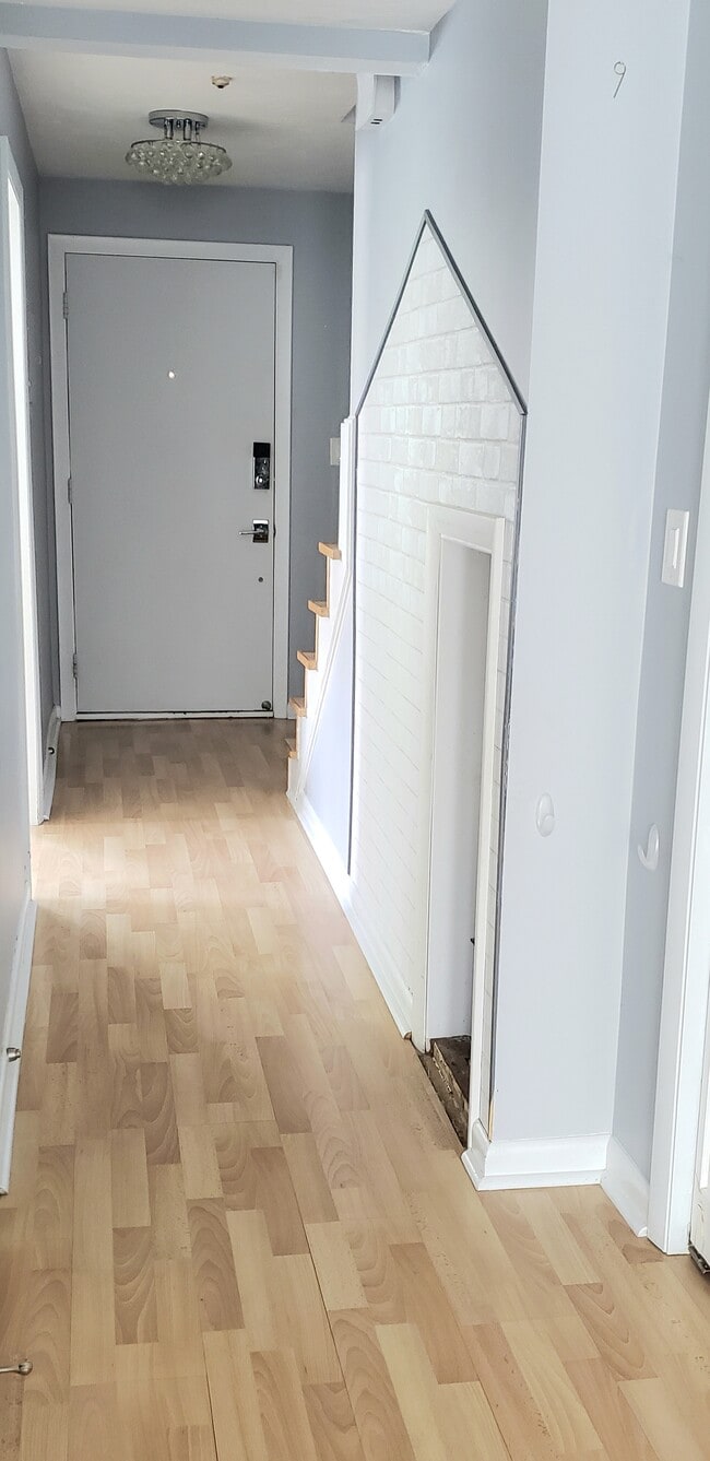 403 Erin Rd