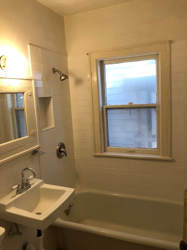 Kensington Hall Apartments