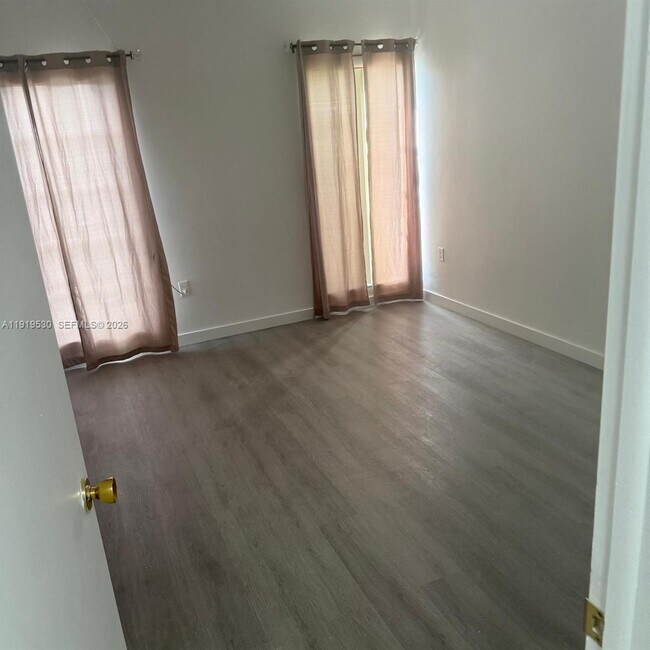 Photo - 9159 SW 77th Ave Unidad 211