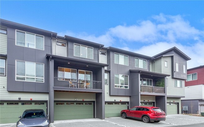 Photo - Modern Fully Air-Conditioned Luxury Home in Canyon Park