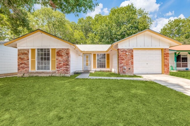 Building Photo - 3 bed 3.5 bath located in Westwood Park Subdivision