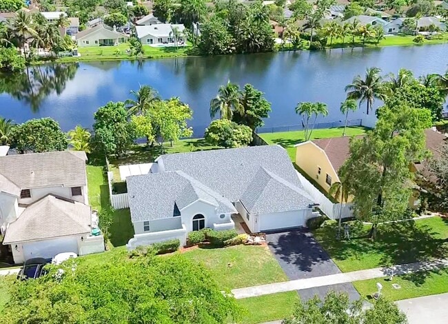 Building Photo - 7360 NW 54th St