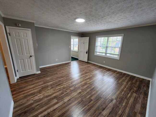 Photo - 365 Winding River Dr