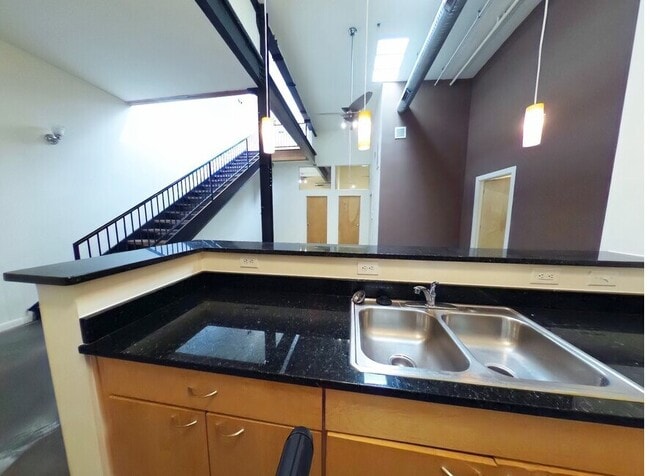 Photo - T and E Apartments