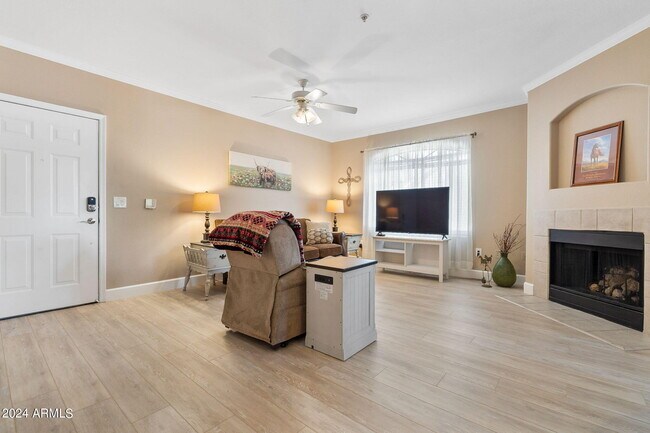 15095 N Thompson Peak Pkwy Unit 1054