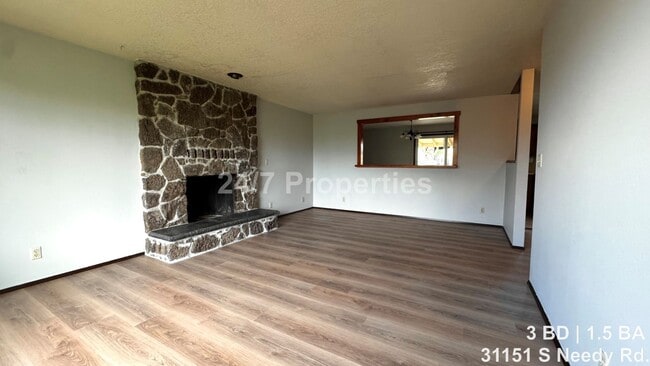 Photo - Country Living in Canby - 3 BD | 2 BA Home