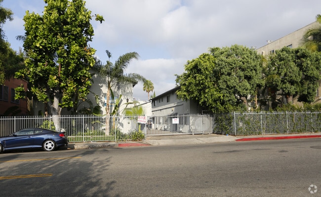 Building Photo - Bronson Rental