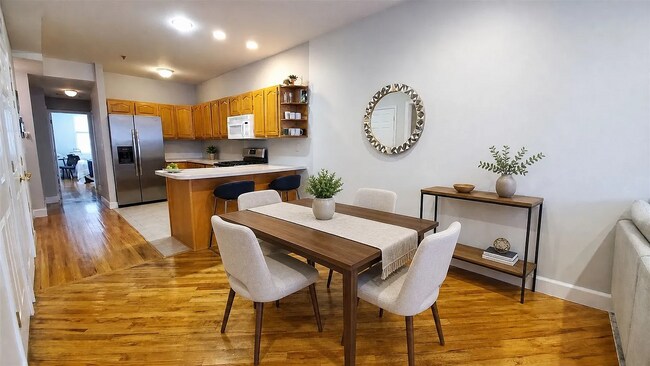 Photo - 111 Park Ave Unidad 2