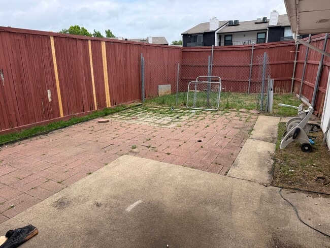 Photo - 2418 Guerrero Dr