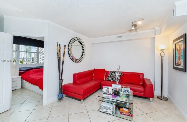 Photo - 905 Brickell Bay Dr Unit 623
