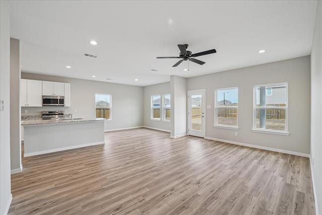 1613 Buchanan Dr