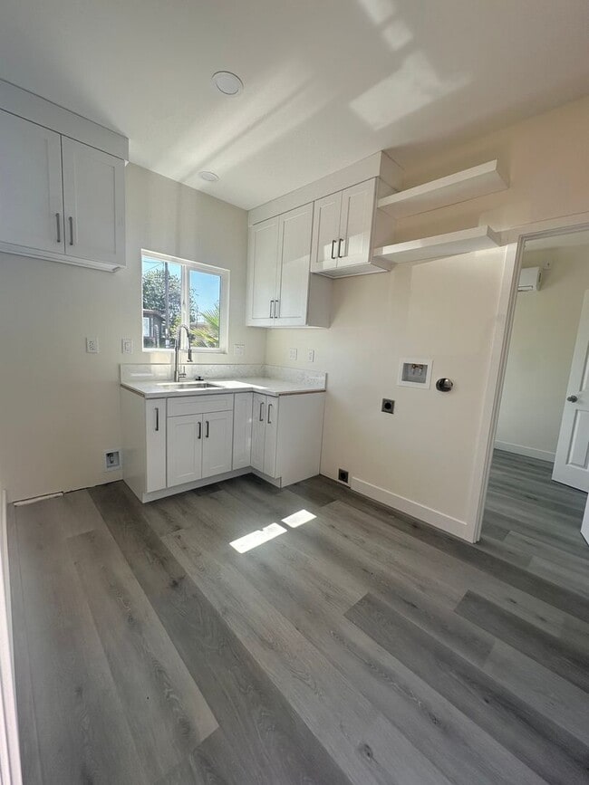 Photo - 6328 Cleo St Unidad 6332