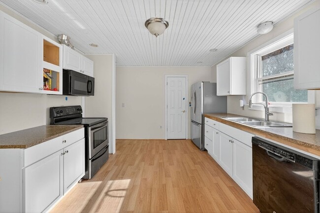 Photo - 132 Furnace Ave