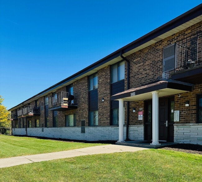 Building Photo - 9401 W Calumet Rd Rental